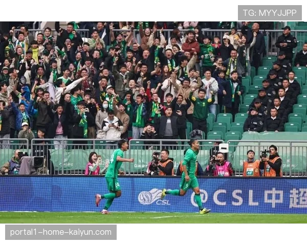 京沪大战吸引64118人观战 球市回暖彰显联赛吸引力 京沪大战吸引64118人观战 球市回暖彰显联赛吸引力